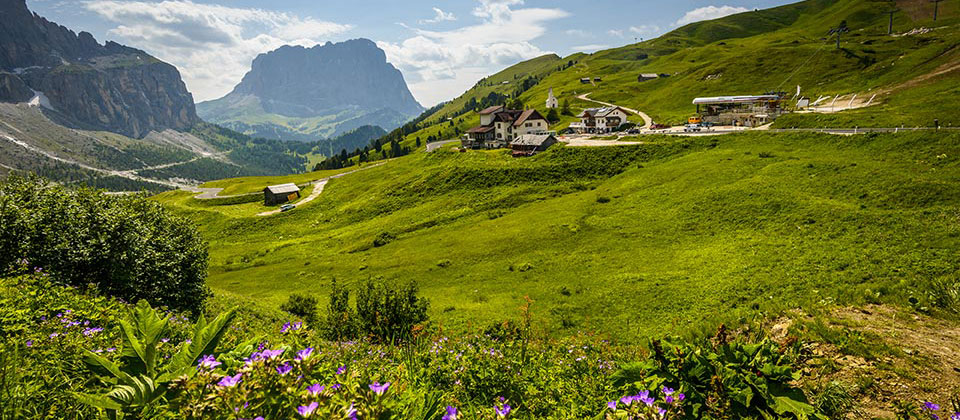 Malga al Passo Gardena in Val Gardena
